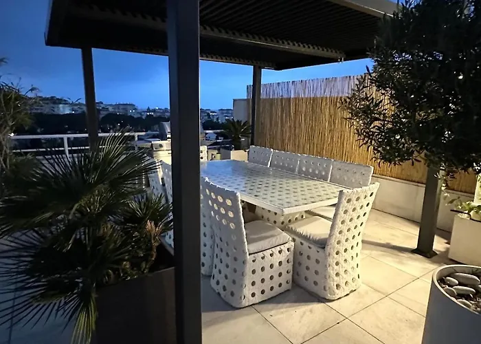 Amazing Modern Penthouse With Panoramic View Апартаменти *