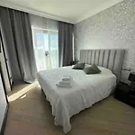 Апартаменты Amazing Modern Penthouse With Panoramic View *