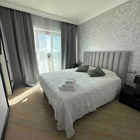 Apartment Amazing Modern Penthouse With Panoramic View *