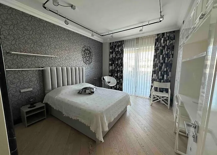 Amazing Modern Penthouse With Panoramic View